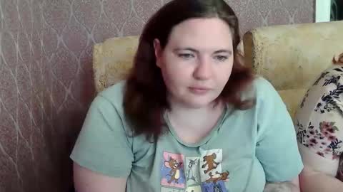 HollyXEva online show from May 17, 4:36 pm