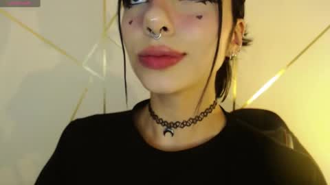 holly online show from February 19, 10:53 pm