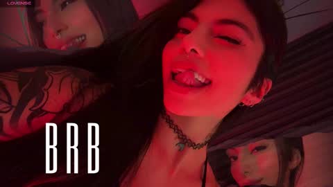 holly online show from February 27, 7:47 pm