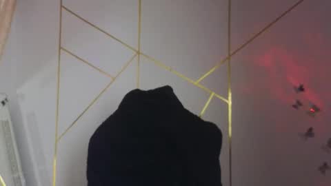 holly online show from November 10, 3:11 pm