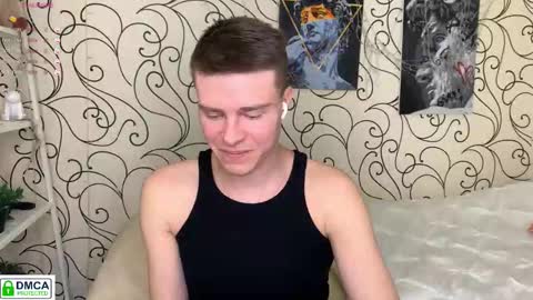 holy_eggs_00 online show from December 22, 6:05 pm