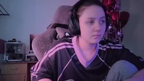 Kviki online show from February 27, 2:55 am