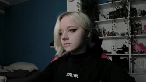 Snapshot of holy_mistresss chatting on November 28, 10:07 am holy_mistresss online show from November 28, 10:07 am