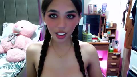 holy_molly1 online show from November 3, 12:17 pm