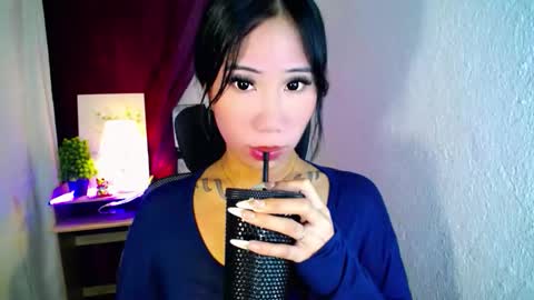 Snapshot of holy_samyx chatting on October 1, 3:34 am holy_samyx online show from October 1, 3:34 am