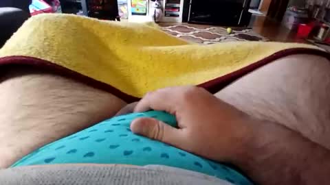 holycannoli123 online show from November 25, 2:17 pm