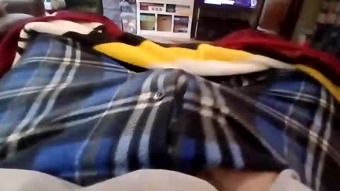 holycannoli123 online show from March 16, 12:42 pm