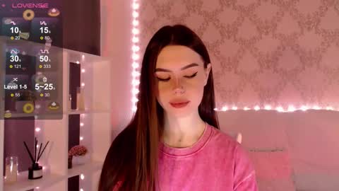 Snapshot of holymiax chatting on September 28, 3:23 am Mia online show from September 28, 3:23 am