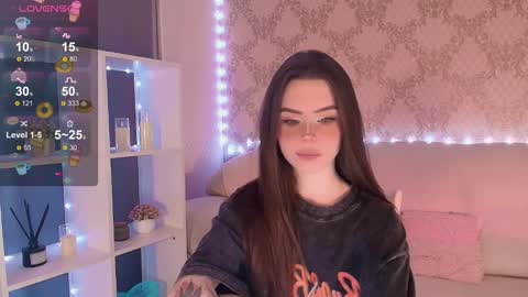 Mia online show from February 21, 3:29 am