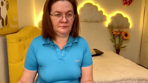 holymilfa online show from February 2, 7:41 am