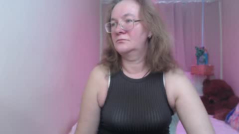 holymilfa online show from April 6, 12:17 pm