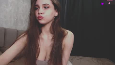 holysinner83 online show from November 15, 2:24 pm