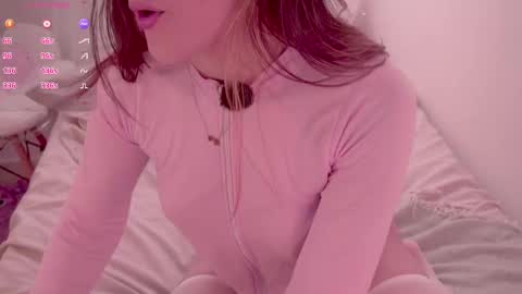 honeeeey_ online show from February 21, 10:11 pm