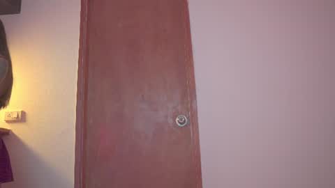 honeeeey_ online show from August 6, 11:06 pm