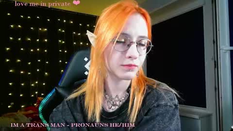Honelints boyblonde hair AsterMIntfemboybrown hair online show from January 22, 5:38 pm