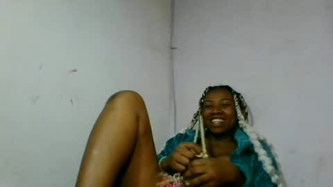 Snapshot of honeria98 chatting on June 16, 7:44 am honeria98 online show from June 16, 7:44 am