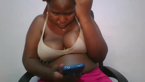 honey_beb online show from September 25, 7:17 pm