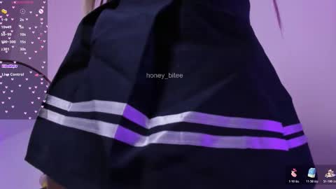  Hi Im  Annie  vic   Your dreams came true  online show from March 6, 11:45 pm