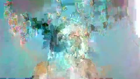 Snapshot of honey_bug2 chatting on October 22, 3:18 am Queen online show from October 22, 3:18 am