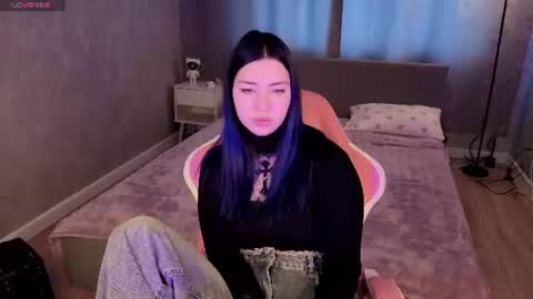 Honey online show from June 18, 1:28 am
