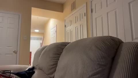 Snapshot of honey_man14 chatting on December 17, 8:34 am honey_man14 online show from December 17, 8:34 am