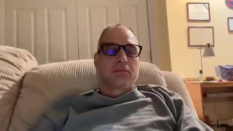 Snapshot of honey_man14 chatting on January 4, 5:05 am honey_man14 online show from January 4, 5:05 am