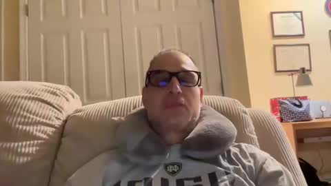 Snapshot of honey_man14 chatting on January 5, 5:41 am honey_man14 online show from January 5, 5:41 am