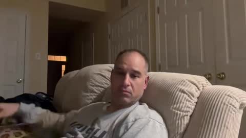 Snapshot of honey_man14 chatting on January 6, 4:26 am honey_man14 online show from January 6, 4:26 am
