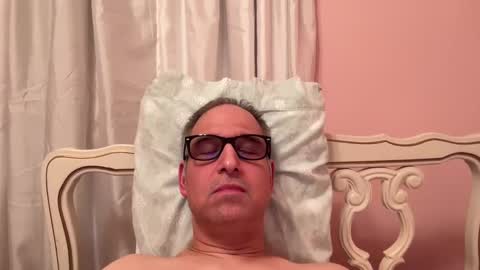 Snapshot of honey_man14 chatting on February 8, 4:36 pm honey_man14 online show from February 8, 4:36 pm