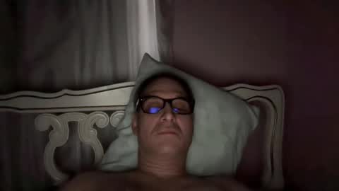 Snapshot of honey_man14 chatting on February 13, 8:45 pm honey_man14 online show from February 13, 8:45 pm
