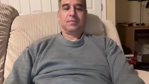 Snapshot of honey_man14 chatting on February 18, 4:04 am honey_man14 online show from February 18, 4:04 am
