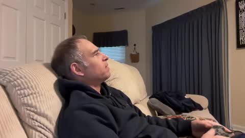 Snapshot of honey_man14 chatting on February 24, 12:26 pm honey_man14 online show from February 24, 12:26 pm