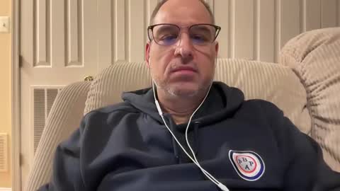 Snapshot of honey_man14 chatting on March 10, 2:50 am honey_man14 online show from March 10, 2:50 am