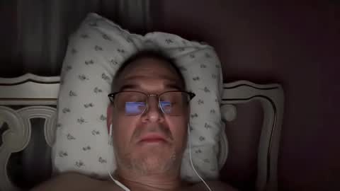 Snapshot of honey_man14 chatting on March 10, 5:54 am honey_man14 online show from March 10, 5:54 am