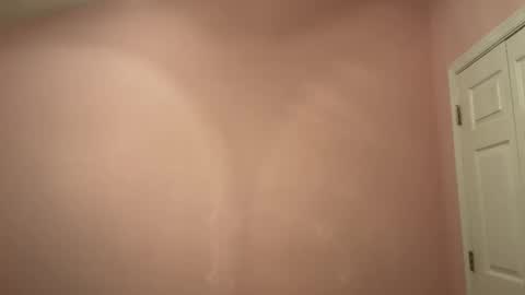 Snapshot of honey_man14 chatting on October 4, 11:41 am honey_man14 online show from October 4, 11:41 am