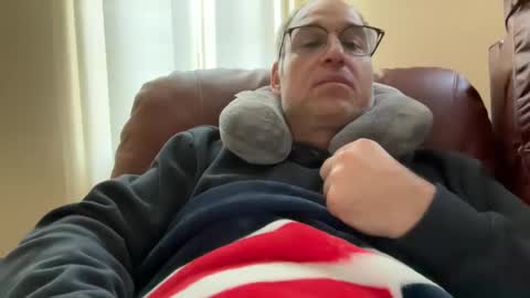 Snapshot of honey_man14 chatting on October 27, 3:49 pm honey_man14 online show from October 27, 3:49 pm