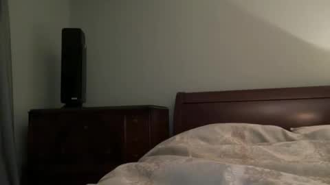 Snapshot of honey_man14 chatting on November 9, 5:33 pm honey_man14 online show from November 9, 5:33 pm