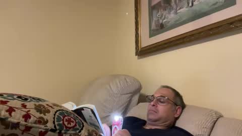 Snapshot of honey_man14 chatting on November 16, 4:29 am honey_man14 online show from November 16, 4:29 am