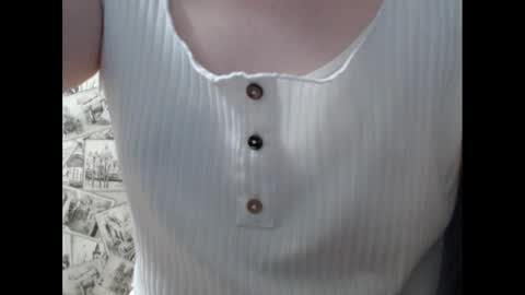 Snapshot of honey_mood chatting on March 10, 3:20 pm Lina online show from March 10, 3:20 pm