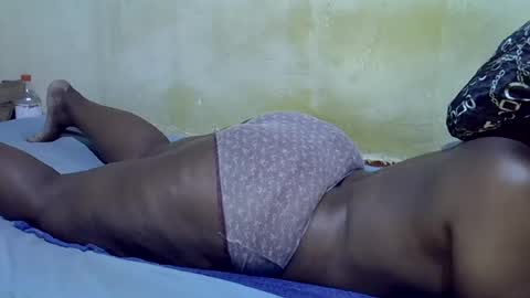 honey_sunshiny online show from July 15, 8:47 pm