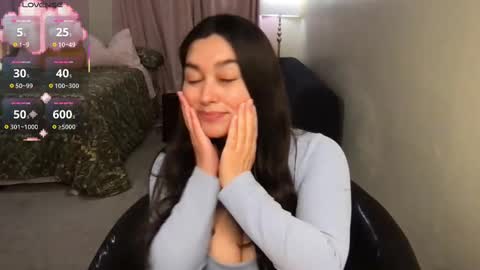 Tia online show from October 30, 5:09 am