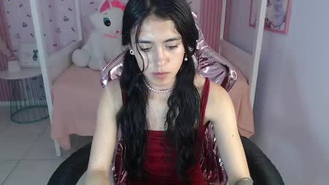 Snapshot of honey_torres_sub chatting on January 14, 10:12 pm HONEY online show from January 14, 10:12 pm