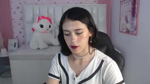 Snapshot of honey_torres_sub chatting on January 23, 11:15 pm HONEY online show from January 23, 11:15 pm