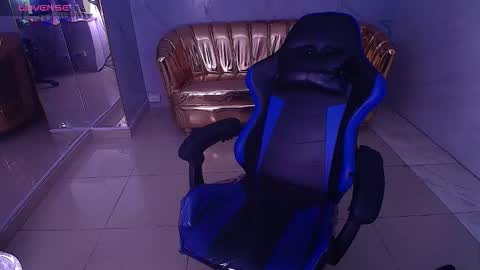 Snapshot of honey_torres_sub chatting on November 10, 2:05 pm HONEY online show from November 10, 2:05 pm