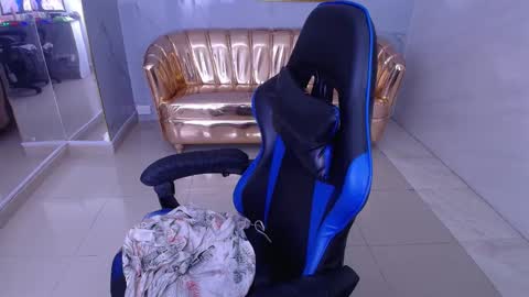 Snapshot of honey_torres_sub chatting on November 13, 2:05 pm HONEY online show from November 13, 2:05 pm