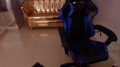 Snapshot of honey_torres_sub chatting on November 22, 1:59 am HONEY online show from November 22, 1:59 am