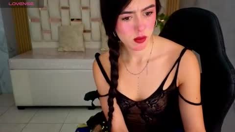 HONEY  online show from July 21, 1:35 pm