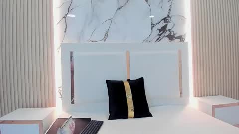 honeyangelh online show from February 19, 11:50 am