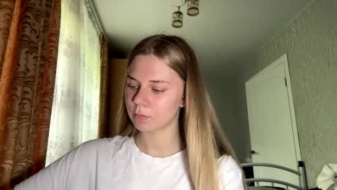 Klara online show from June 2, 10:06 am