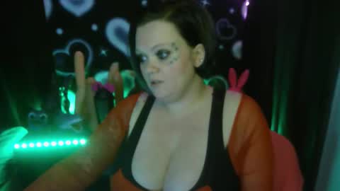 honeychambers online show from January 10, 12:34 am